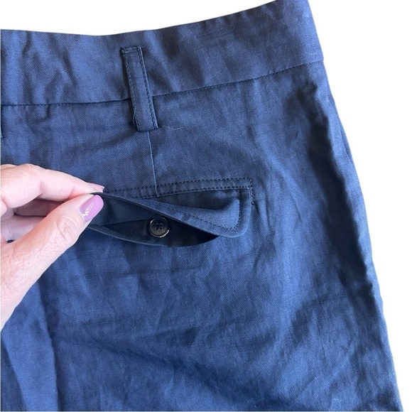 Vince High Waisted Slouchy Navy Rolled Cuff Pleated Linen Blend Shorts Size 8 - Picture 6 of 9